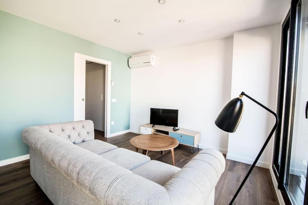 Ferienwohnung 3-2 Apartamento De Diseno En El Centro De Reus Exterior foto