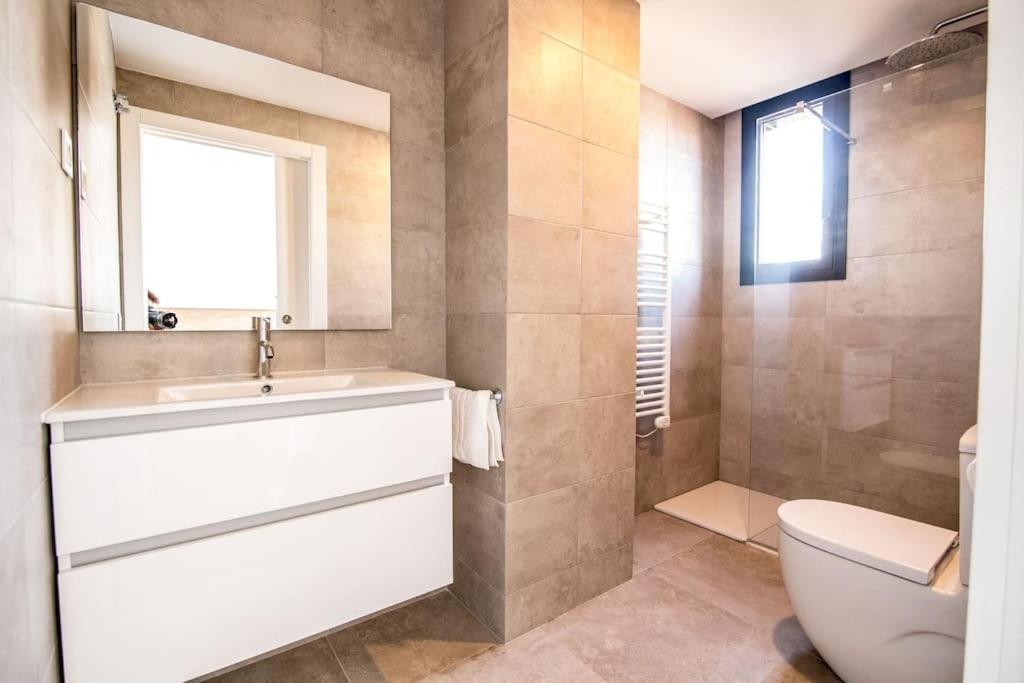 Ferienwohnung 3-2 Apartamento De Diseno En El Centro De Reus Exterior foto